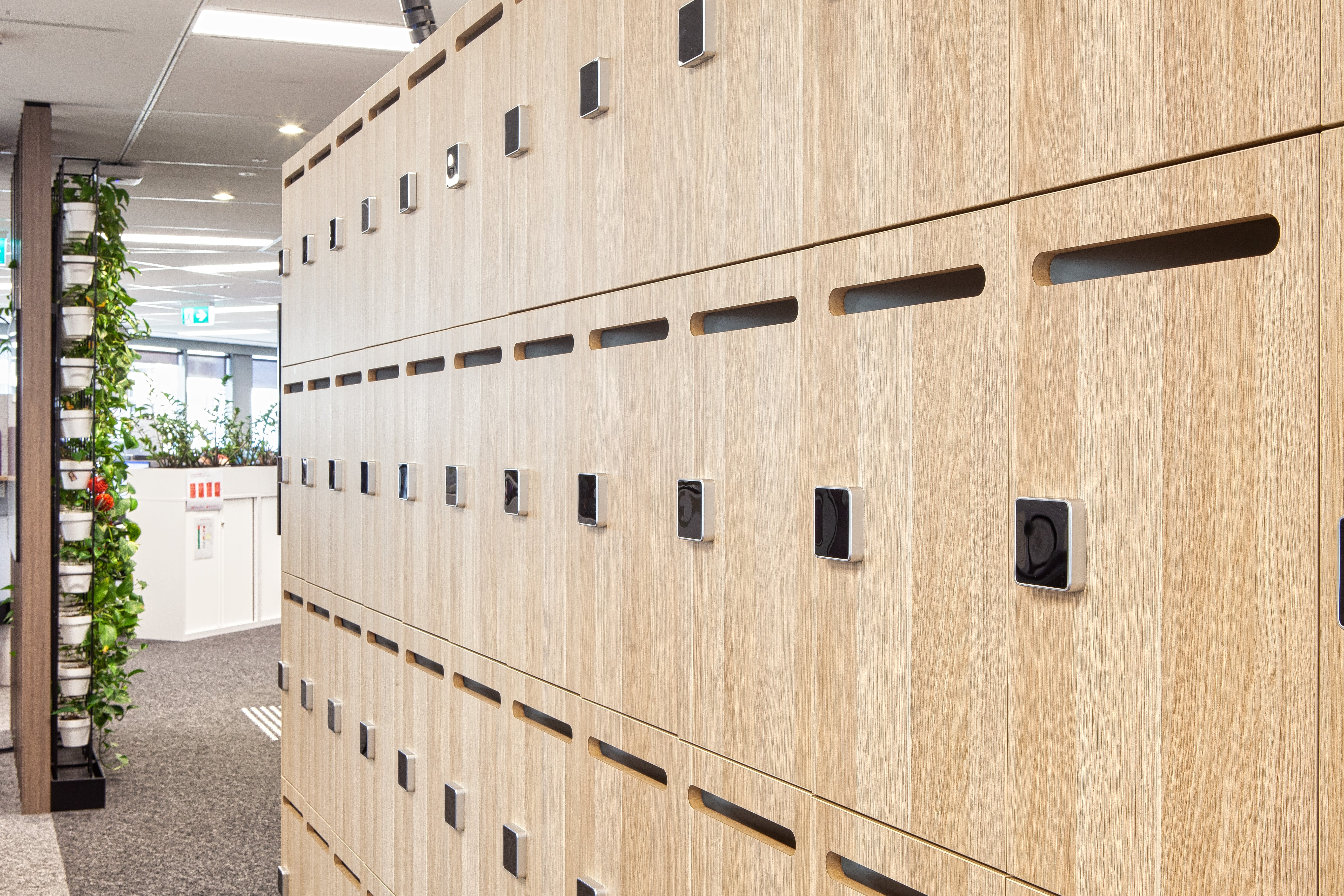 Smart lockers as specified by Platfform
