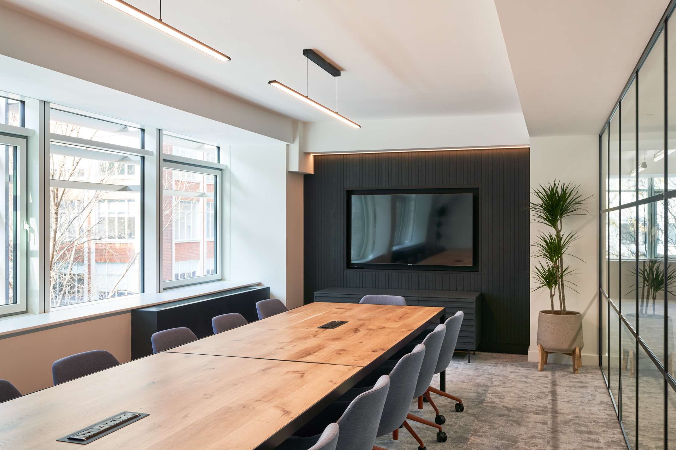 Meeting room at 101 New Cavendish St, L2, designed by Platfform for the client, featuring full-height glazing, integrated AV, and a refined material palette that supports focused collaboration.