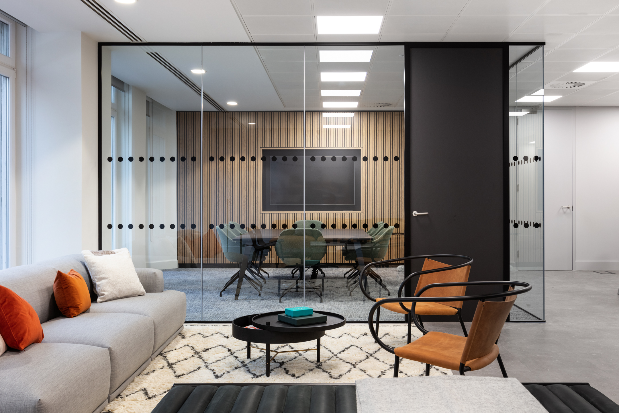 Meeting room at 7 Bishopsgate Level 2 for BGO, furnished by Platfform, featuring integrated AV, tailored task seating, and full-height glazing to support modern tenant-ready use.